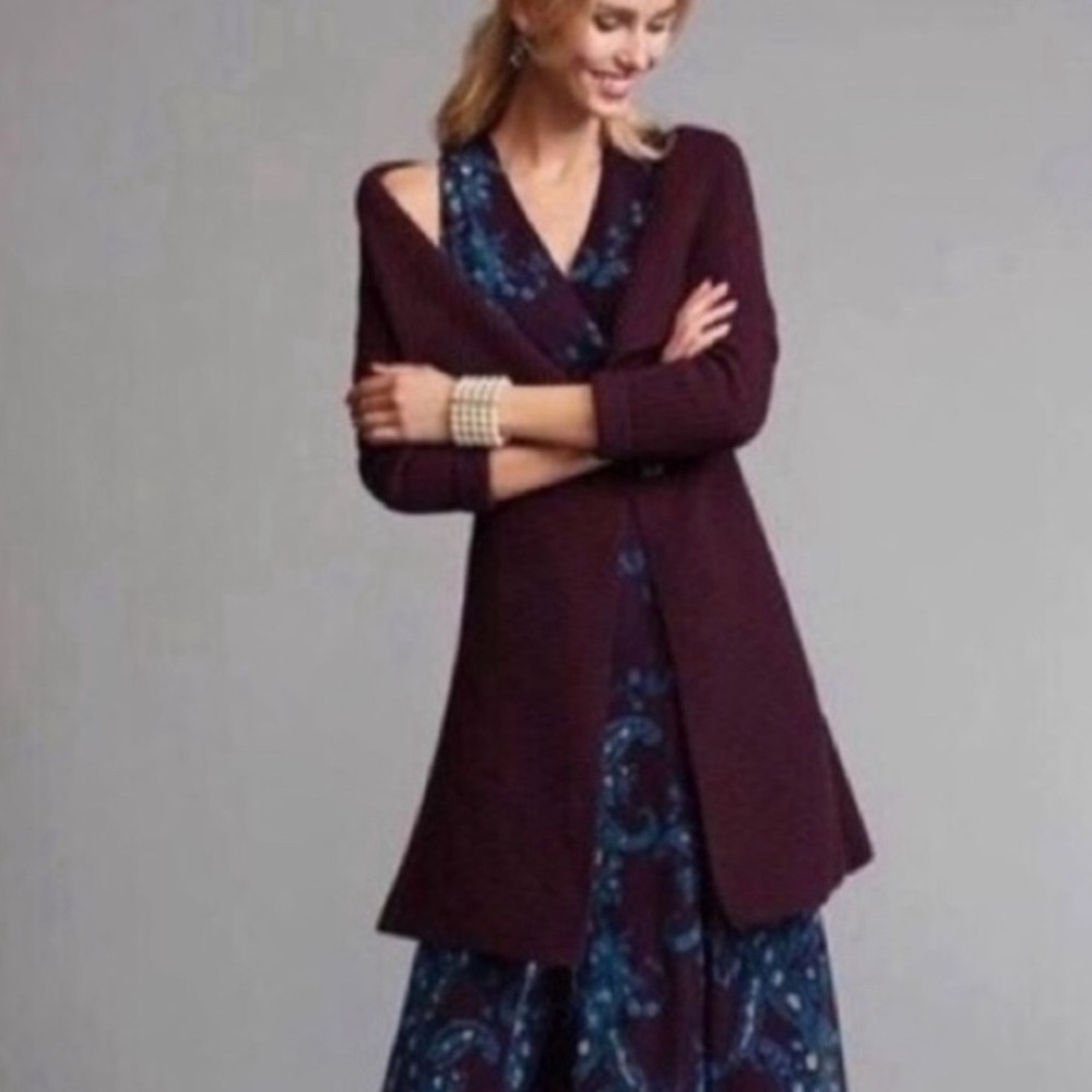 BEAUTIFUL CABI Regal Mulberry SWEATER. Cardigan. Maroon. comfortable & cozy! EUC